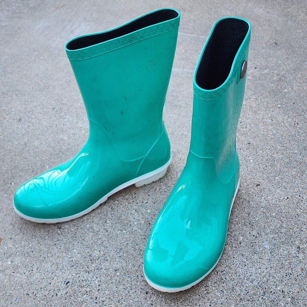 UGG Shaye Rain Boots Teal Green Waterproof Rubber Glossy Boots Womens Size 7